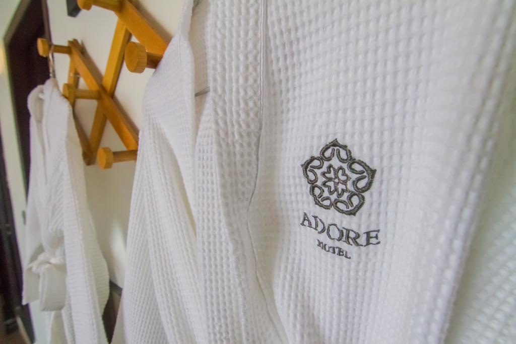Adore Riverside Hotel Phnom Penh Ngoại thất bức ảnh