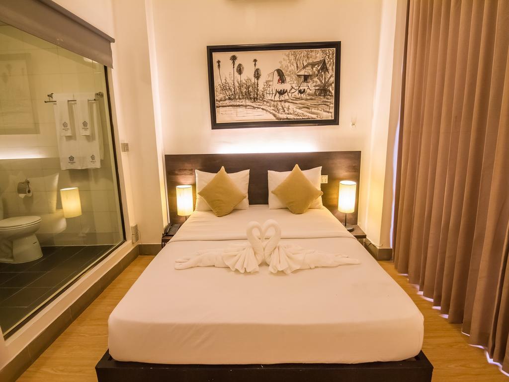 Adore Riverside Hotel Phnom Penh Ngoại thất bức ảnh