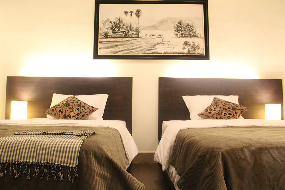Adore Riverside Hotel Phnom Penh Ngoại thất bức ảnh