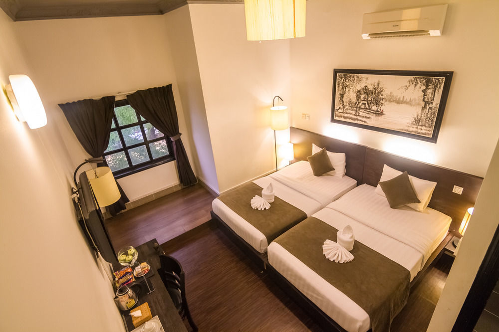 Adore Riverside Hotel Phnom Penh Ngoại thất bức ảnh