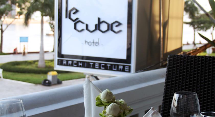 Adore Riverside Hotel Phnom Penh Ngoại thất bức ảnh